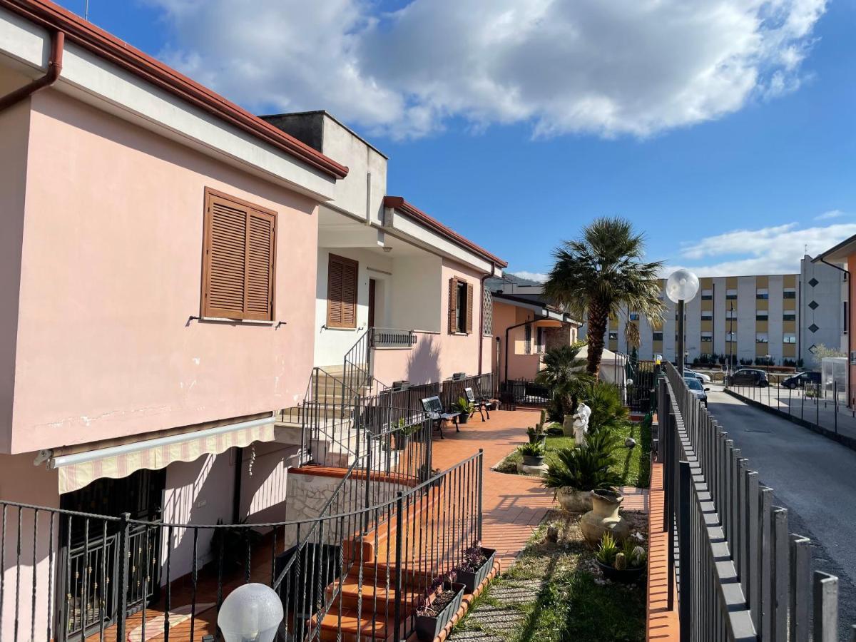 Villa Antonella Pozzilli المظهر الخارجي الصورة